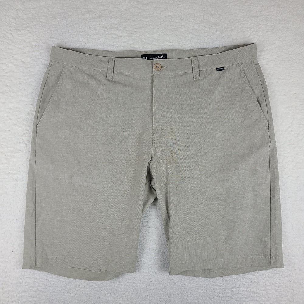 Travis Mathew Shorts Mens 42 Beige 10" Inseam Hybrid Chino Performance Golf